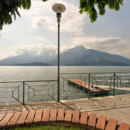 Climb, Cruise & Dine Como, Cleaning Included Apartment Gravedona