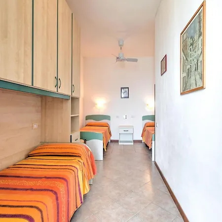 Apartment Climb, Cruise & Dine Como, Cleaning Included Gravedona