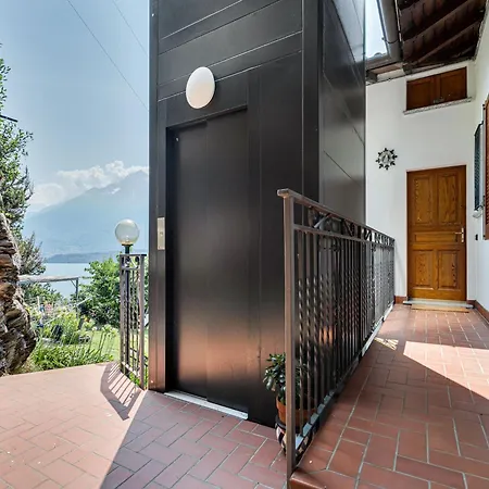 Apartment Climb, Cruise & Dine Como, Cleaning Included