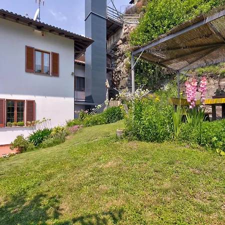 Climb, Cruise & Dine Como, Cleaning Included Apartment Gravedona